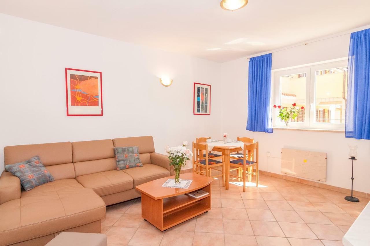 Villa California Poreč Eksteriør billede