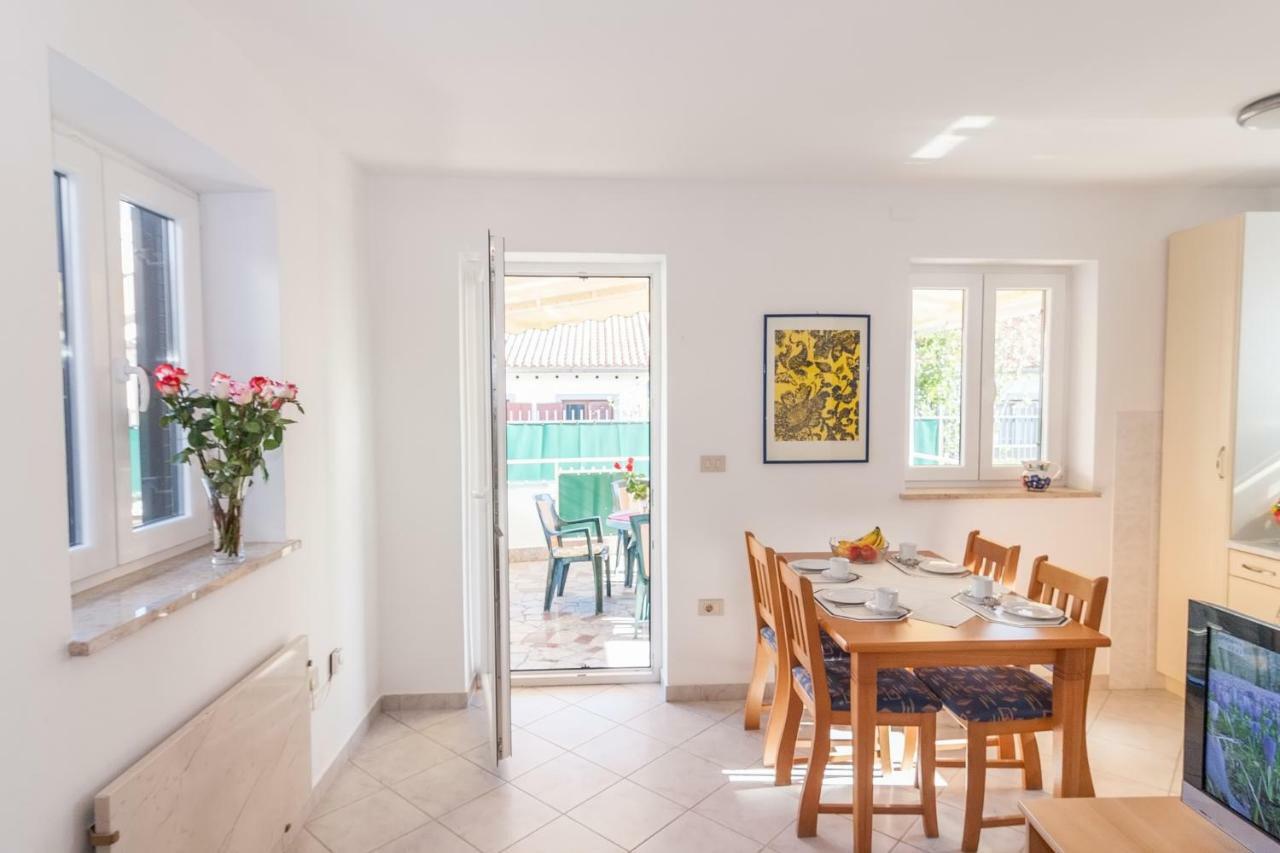 Villa California Poreč Eksteriør billede