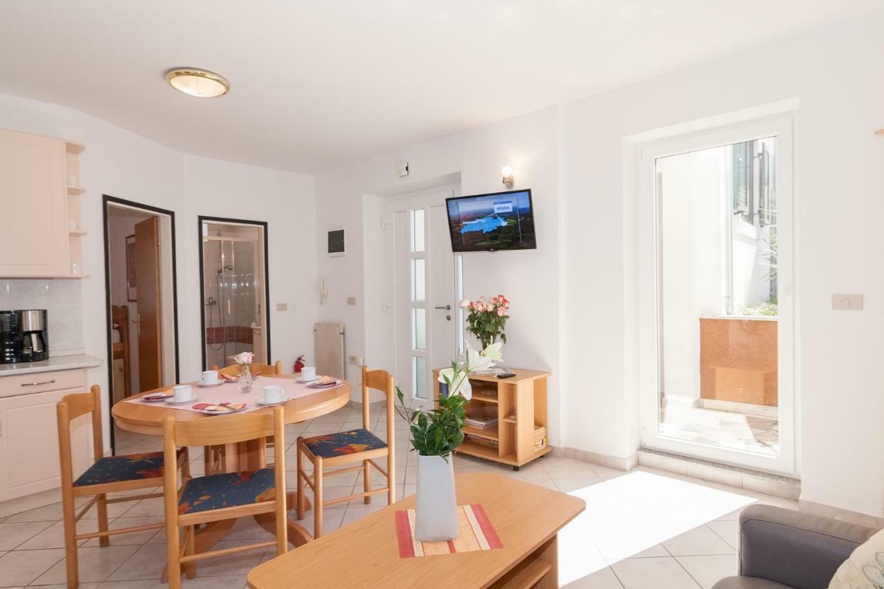 Villa California Poreč Eksteriør billede