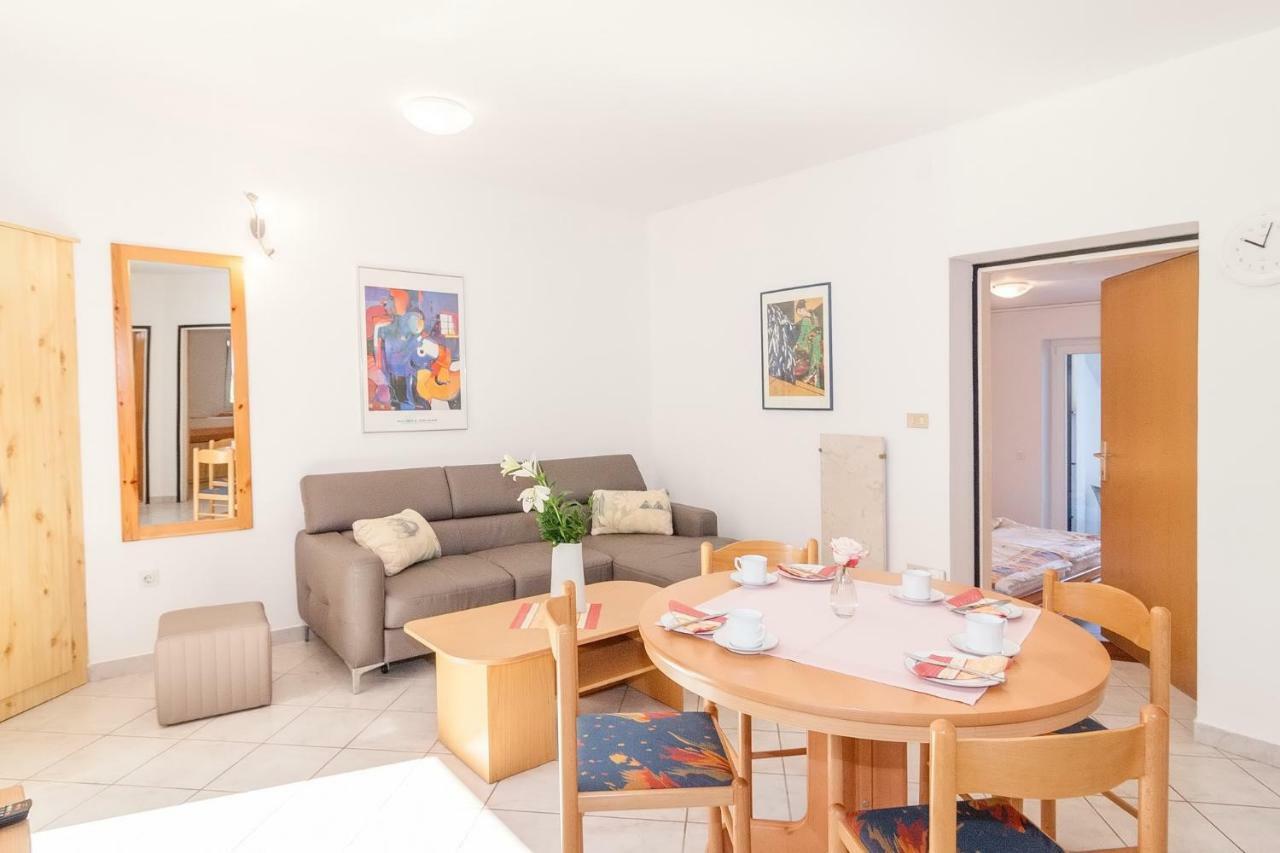 Villa California Poreč Eksteriør billede
